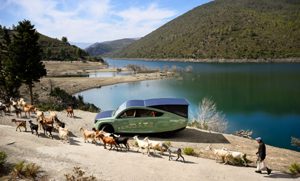 la voiture solaire tout terrain stella terra parcourt 1000 kilomètres sans