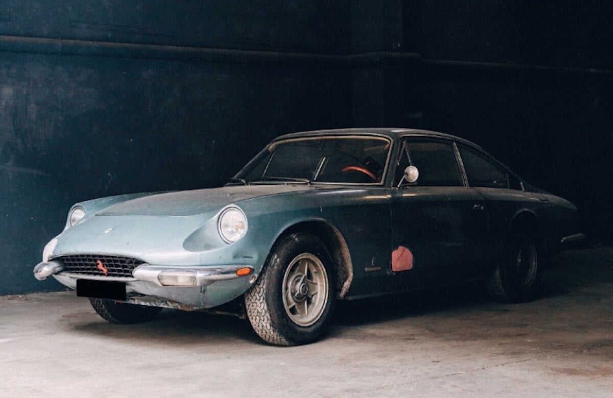 après 42 ans d'abandon, la ferrari 365 gt 2+2 reprend