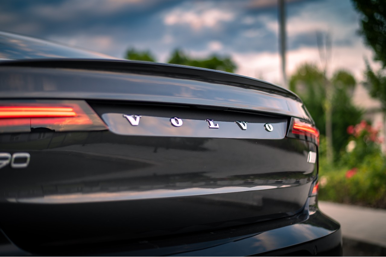 Volvo Cars chute en bourse