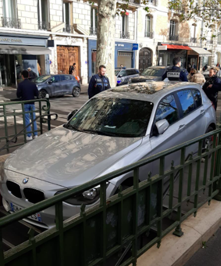 confusion d'un parking avec une bouche de métro : une