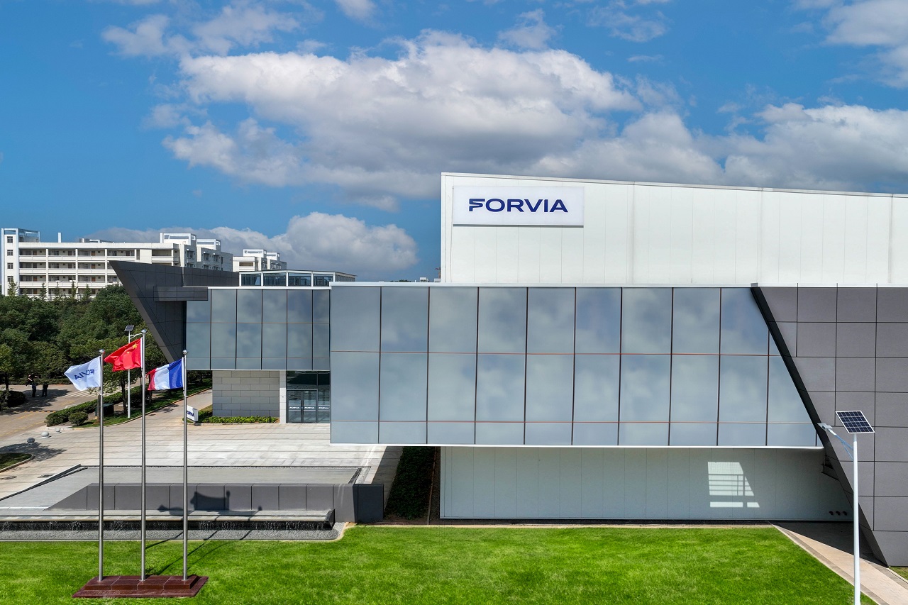 inauguration d'une nouvelle usine en chine par forvia