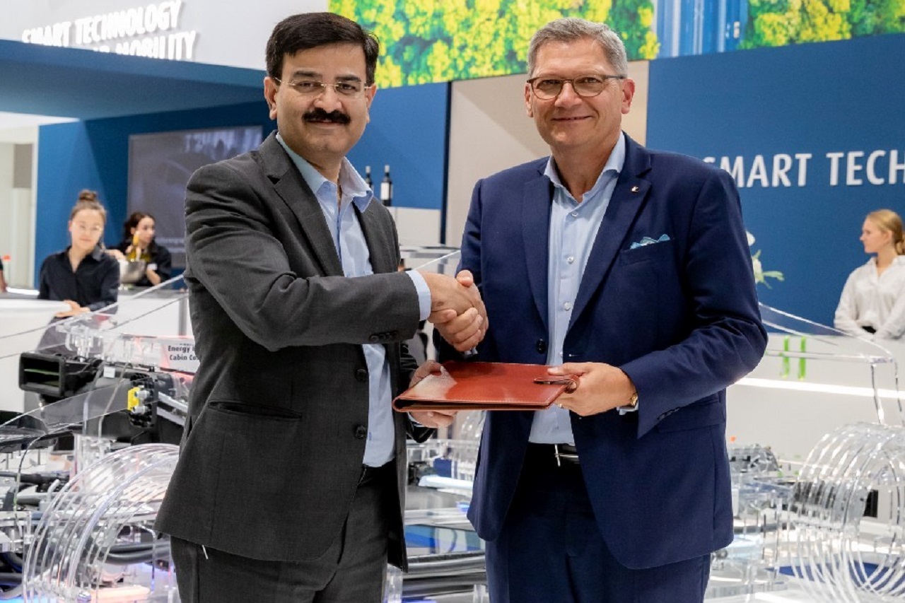véhicule électrique suv mahindra valeo