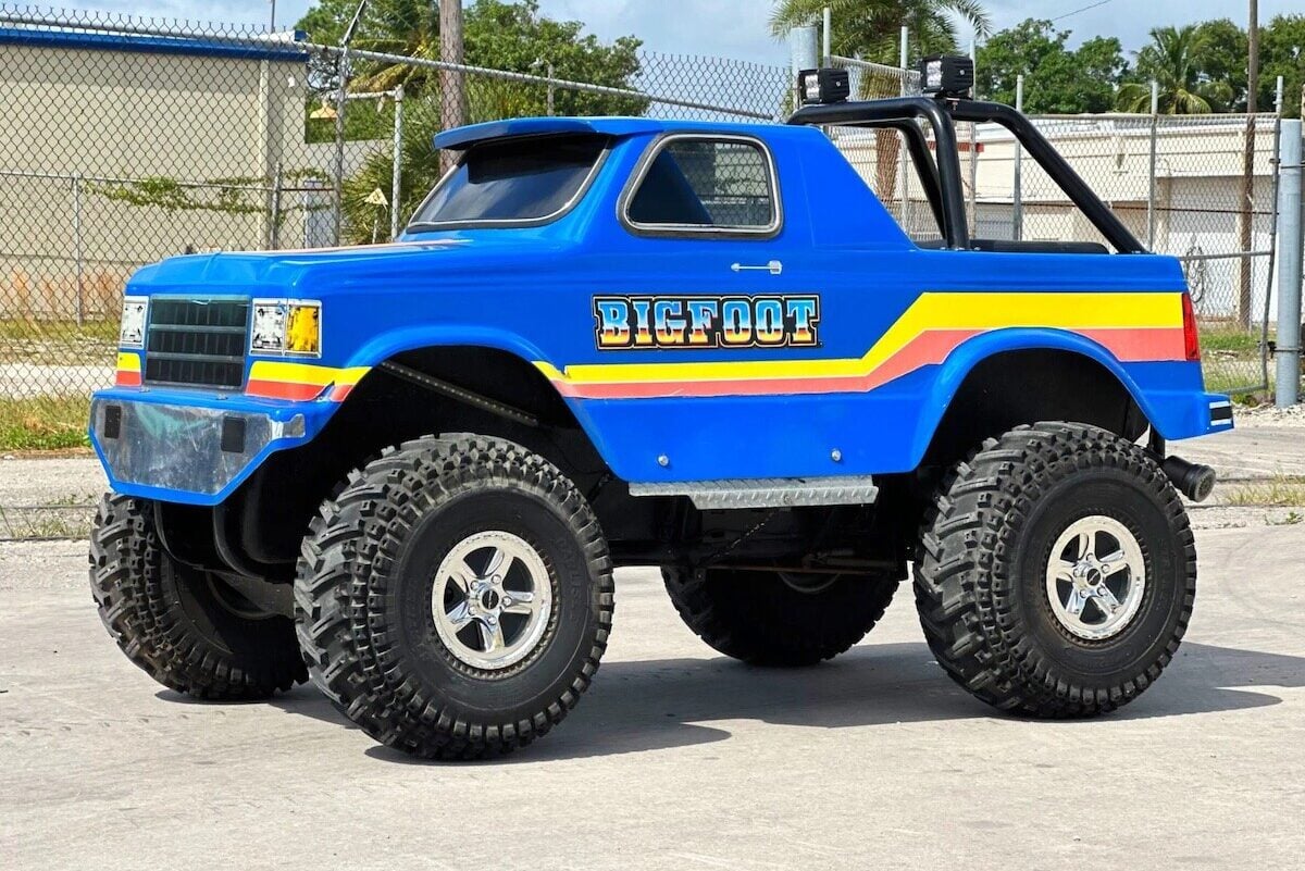 un kart qui se transforme en monster truck !
