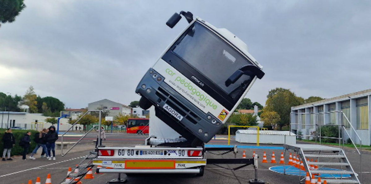 95% des enfants ne mettent pas leur ceinture en bus