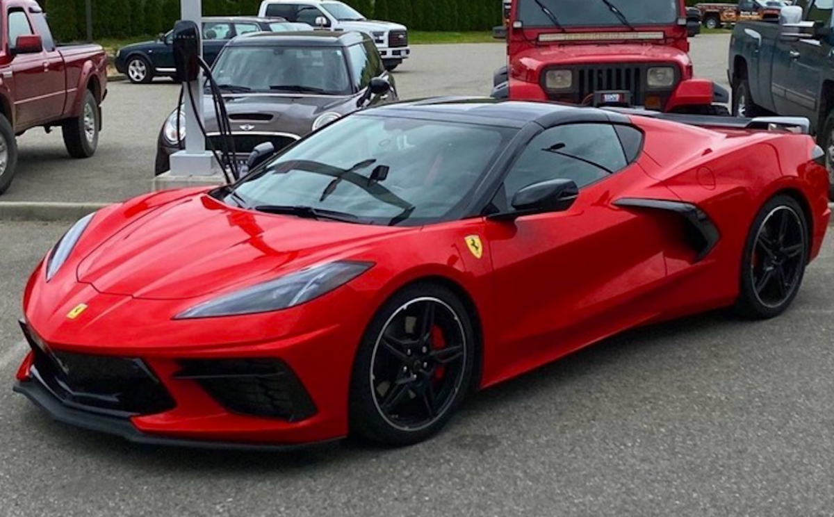 dénoncer les fausses ferrari peut rapporter des cadeaux : un