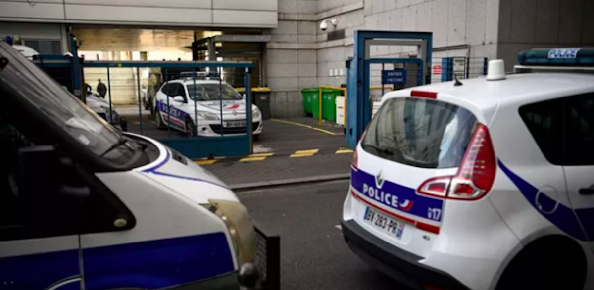 il donne sa voiture en gage puis déclare qu'elle a