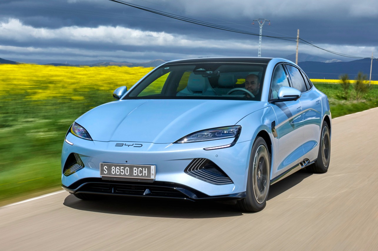 la tueuse de tesla : byd seal ?