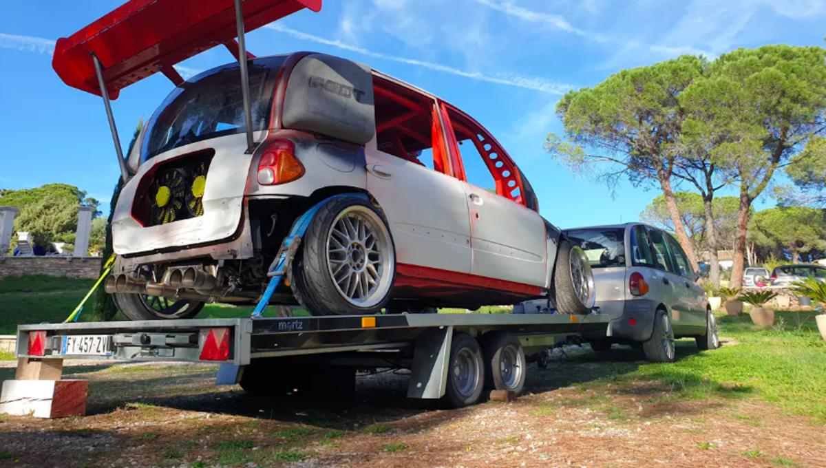 transformation d'une fiat multipla en voiture de sport atteignant 300