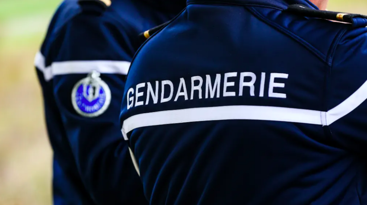 vol de voiture pendant le rangement des courses