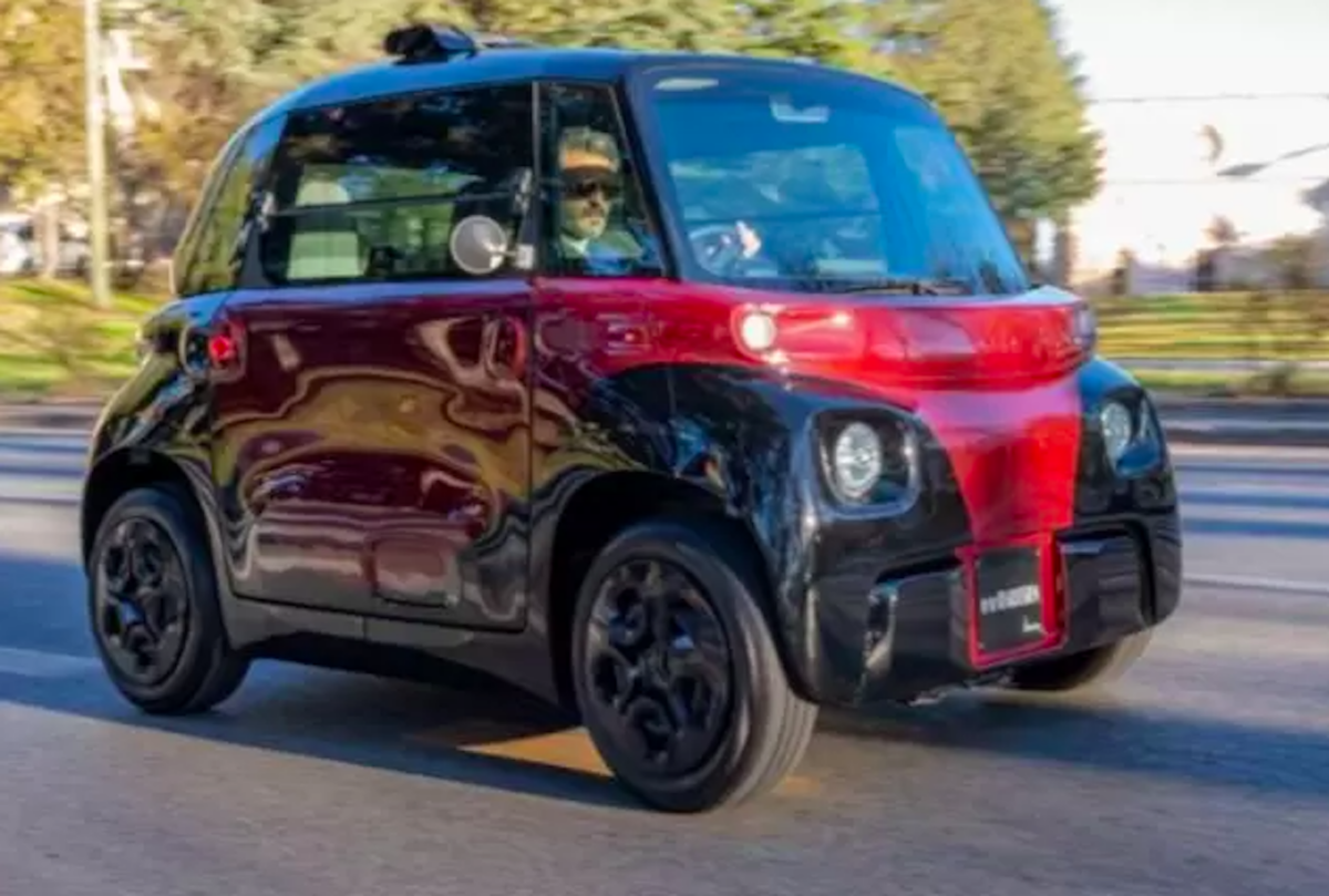 biancone signe une ami inspirée de la 2cv.