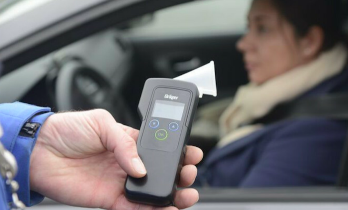 conduite en état d'ivresse : il pousse sa voiture