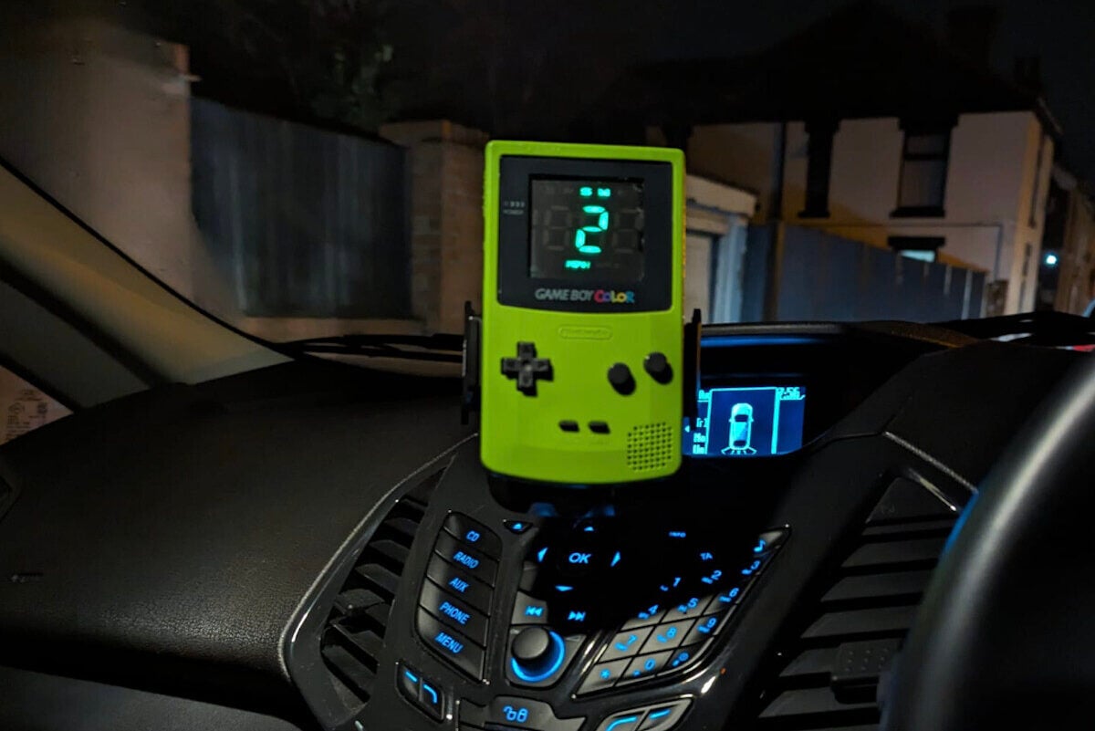 fabriquer un compteur de vitesse avec une game boy color
