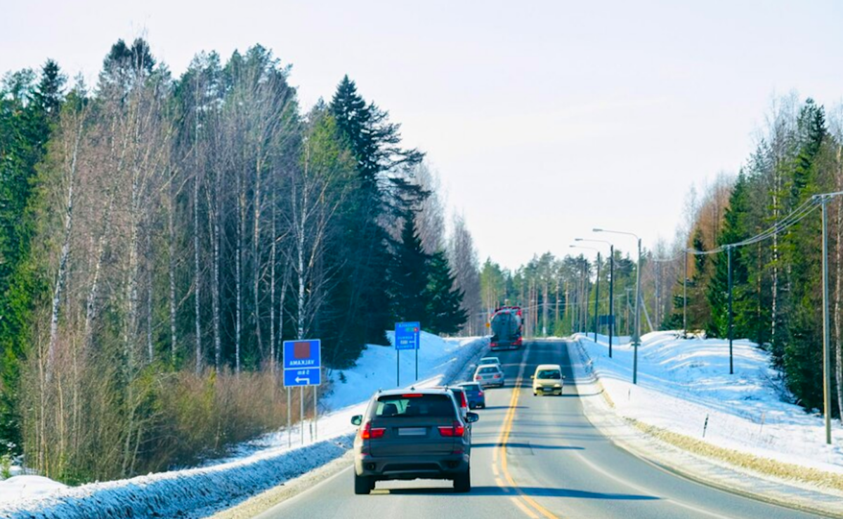 un excès de vitesse en finlande lui vaut une amende