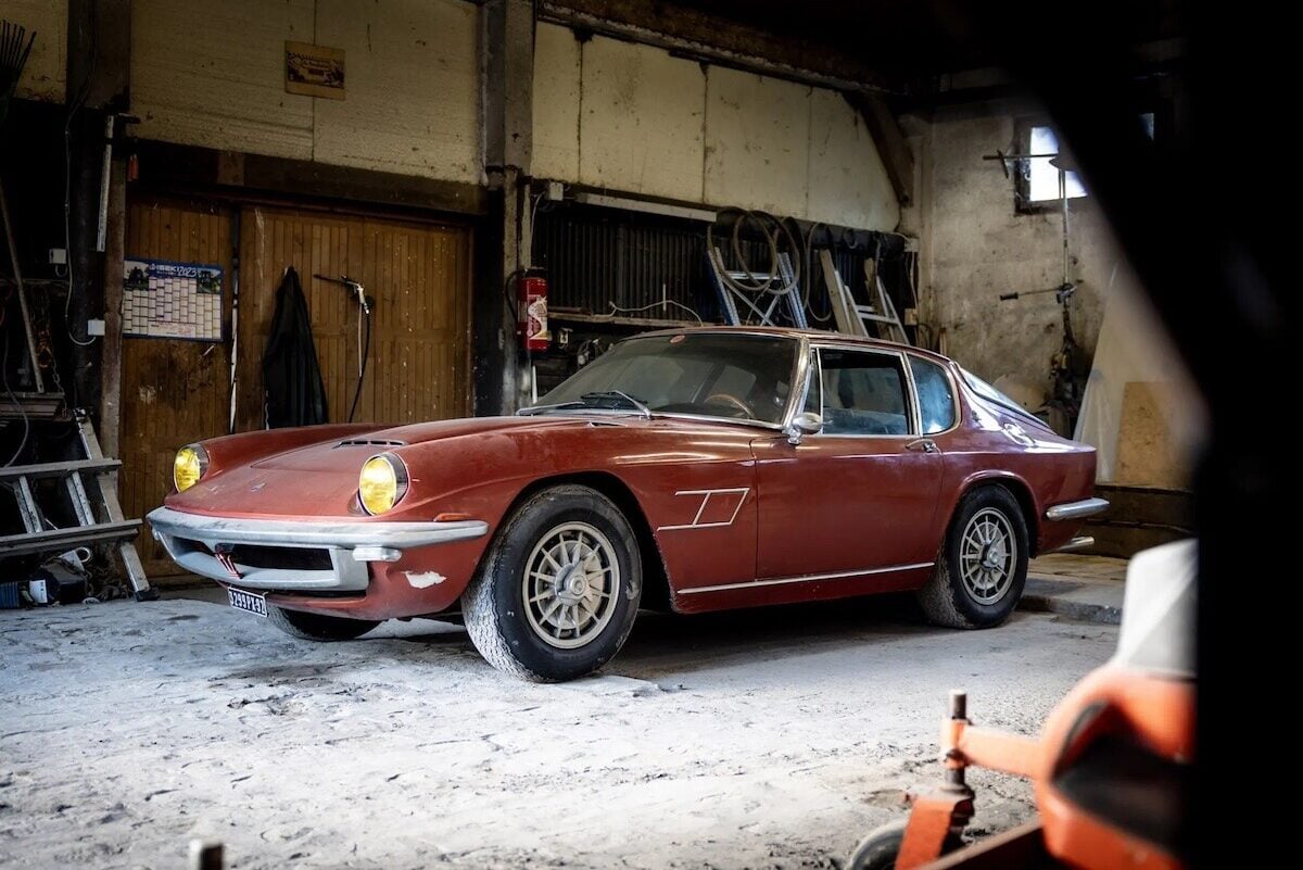 vente aux enchères d'une rare maserati mistral 4.0