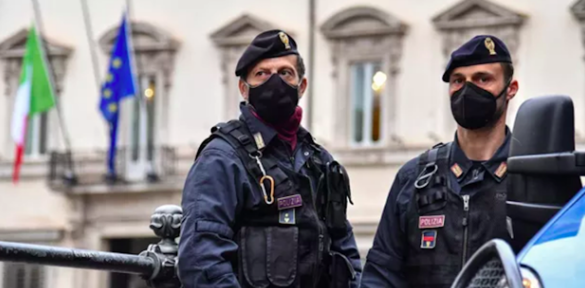 faux permis de conduire signé avec du sang : elle