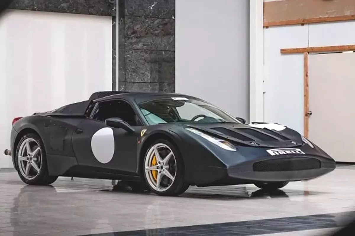 cette-ferrari-disgracieuse-et-inutilisable-pourrait-valoir-plus-dun-million-deuros