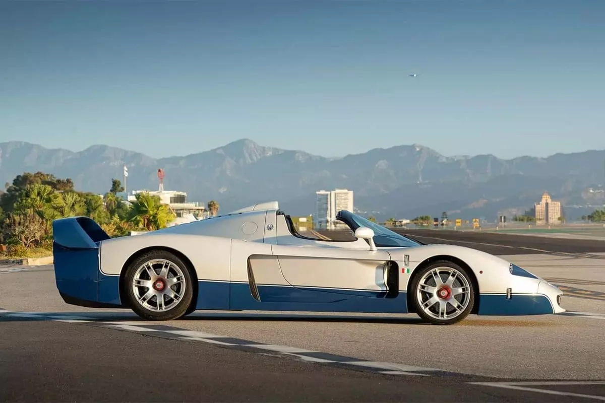 maserati-mc12-record-enchere-4-79-millions-euros