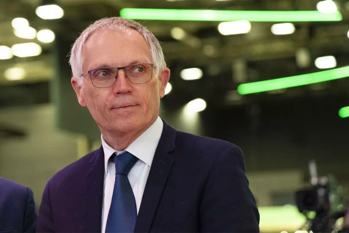 tavares-predit-fin-tesla-10-ans